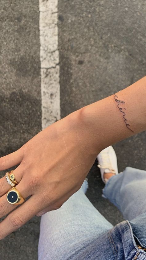 Chérie Tattoo, Tattoo Top Of Wrist, Orion Carloto Tattoo, Horizontal Wrist Tattoo, Braclet Tattoo Ideas, Name Tattoo Wrist, Cherie Tattoo, Name Tattoo Placement For Women, Wrist Tattoo Placement