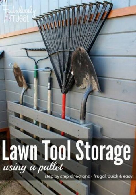 60 Easy Garage Organization Ideas That Actually Work Rifacimento Garage, Shed Organisation, Lawn Tool Storage, Do It Yourself Garage, Z Palette, Shed Organization, Backyard Storage, Lawn Tools, Garage Organize