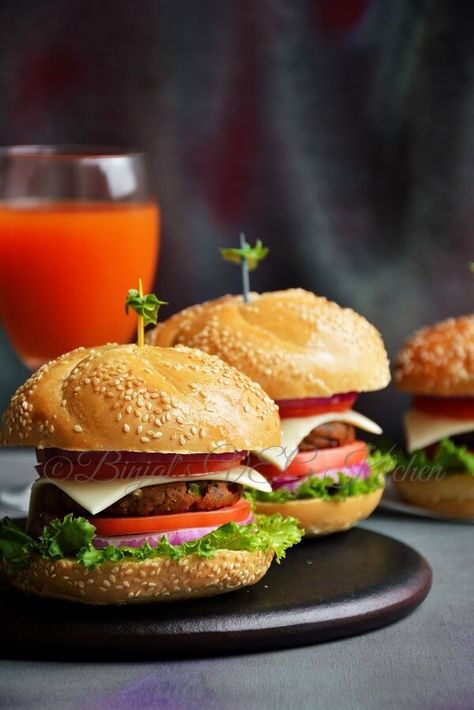 Veggie Burger easy healthy eggless meatless. Veggie Burger made with chickpeas beans, veggies. Veggie Burger kids friendly, quick, can be ready in 30 mins. Easy Veggie Burger, Best Burger Recipe, Veggie Burgers Recipe, Veggie Burgers, Bean Burger, Burger Recipe, Garbanzo Beans, Veggie Burger, Burger Recipes