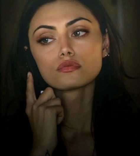 Marshall Makeup, Hailey Marshall, Hayley Marshall, Phoebe Tonkin, Fictional Crushes, Vampire Diaries The Originals, Character Aesthetic, Aesthetic Makeup, Vampire Diaries