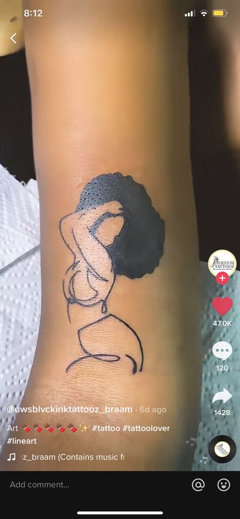 She Is Art Tattoo Black Women, Afro Tattoo Ink Black Women, Front Thigh Tattoos, Afro Tattoo, Bubble Tattoo, Tats Ideas, Finger Tattoo Designs, Magic Tattoo, Tattoos For Black Skin