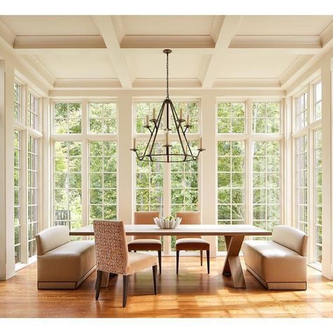 46 Likes, 1 Comments - Southern Home (@southernhomemag) on Instagram: “We agree with @veltmanwoodinteriors. No window treatments needed in this dining room. | Designer:…” Sunroom Dining Room, Dining Room Addition, Sunroom Dining, Dining Room Windows, Family Dining Rooms, Room Chandelier, Family Dining, Room Additions, Instagram Family