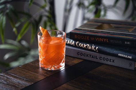 Bad Bunny Cocktail Recipes Whiskey, Whisky Cocktail, Sazerac, Ginger Spice, Whiskey Cocktails, On The Rocks, Classic Cocktails, Bad Bunny, Orange Peel