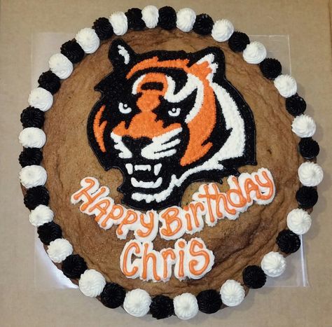 Bengals cookie cake.......Go Steelers Bengals Cookie Cake, Tiger Cakes, Gold Table Decorations, Tiger Cake, Cookie Decoration, Sports Theme Birthday, Cookie Cakes, Go Steelers, Bowl Recipes