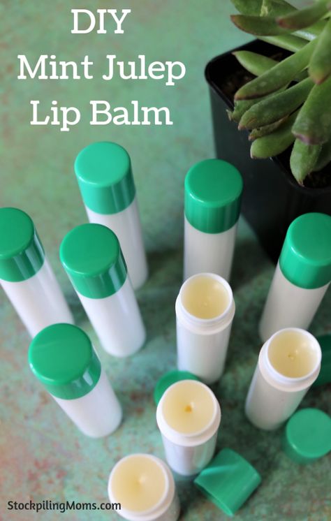 How To Make Mint Julep Lip Balm Homemade Lotion Recipe, Mint Lip Balm, Lip Care Diy, Green Tea Detox, Lip Scrub Homemade, Lotion Recipe, Lip Balm Containers, Sugar Scrub Homemade, Lip Balm Recipes