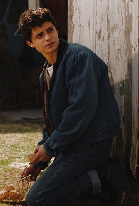 Lucas Zumann Aesthetic, Gilbert Blythe Pictures, Gilbert Blythe Actor, Teenage Actors, Lucas Zumann, Anne Blythe, Lucas Jade Zumann, Anne Movie, Gilbert And Anne