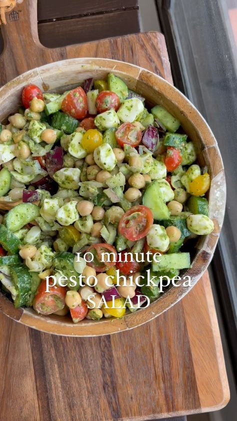 Pesto Chickpea, Plant Based Dressing, Mozzarella Balls, Pesto Salad, Meals Of The Day, Spring Dishes, Mini Cucumbers, Lean And Green Meals, Veggie Salad