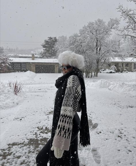 Winter Aesthetic Black Woman, Winter Core, Birthday Shoot, Phone Theme, 2023 Vision, Winter Vibes, Aesthetic Black, Winter Girls, Winter Pictures