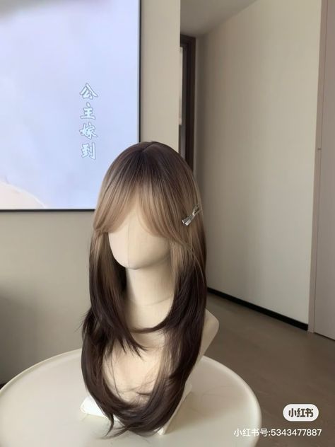 Pretty Hair Cuts, Haircuts For Long Hair With Layers, Korean Hair Color, Hair Color Underneath, Hair Inspiration Long, Punk Hair, Pretty Hair Color, Hair Stylies, Haircuts Straight Hair