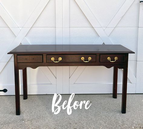 If you love a fresh, soothing, coastal look, consider this blue and white painted sofa table idea for your next furniture makeover! Painted Sofa Table, White Painted Desk, Painted Sofa, Painted Side Tables, Next Furniture, Wooden Ceiling, Painted Desk, Vintage Stool, Wooden Craft