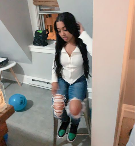 Pine Green Outfit, Grunge Girl Outfits, Outfits With Jordan 1s Fashion Styles, Clubbing Outfits, Jordan 1s, Cute Lazy Outfits, Pine Green, Green Outfit