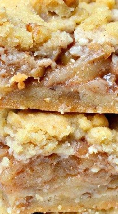 apple pie bars Apple Pie Bars Easy, Honeycrisp Apple, Dutch Apple Pie, Apple Pie Bars, Apple Bars, Caramel Bits, Apple Recipes Easy, Dutch Apple, Caramel Apple Pie