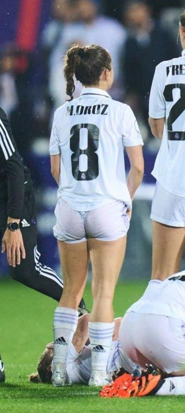 Real Madrid Girl, Women Football Players, Hot Soccer Players, Futbol Aesthetic, Soccer Girls Outfits, Football Girl, Female Soccer, Women Soccer, Soccer Photography