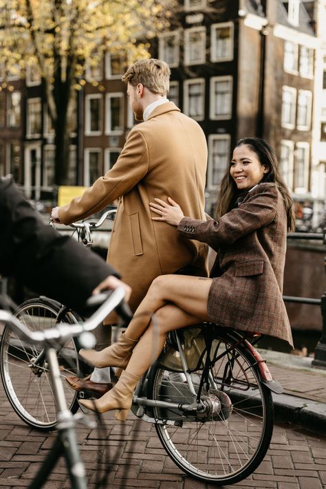 Amsterdam With Boyfriend, Amsterdam Elopement, Amsterdam Couple, Amsterdam Romantic, Couple In Amsterdam, Amsterdam Fashion, Amsterdam Photos, Living In Amsterdam, Romantic City