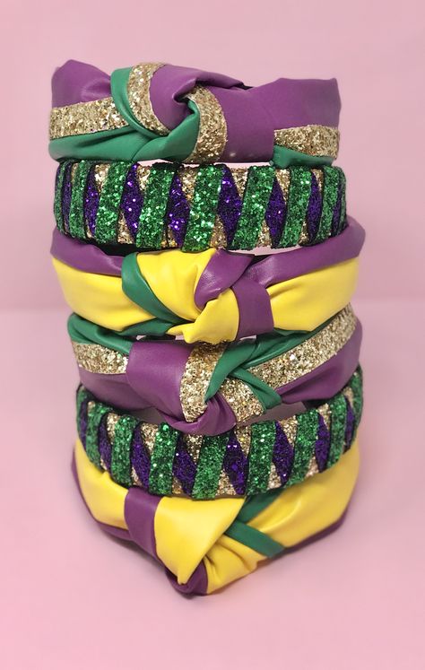 Mardi Gras Headbands are a MUST for this Carnival Season Mardi Gras Accessories, Mardi Gras Headband, Fancy Headbands, Mardi Gras Diy, Beaded Tassel Earrings, Fan Earrings, Diy Headband, Twist Headband, Craft Time