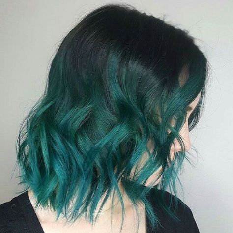 Jade hair Green Hair Ideas, Teal Ombre Hair, Short Green Hair, Silver Ombre Hair, Dark Green Hair, Dyed Hair Pastel, Teal Hair, Neon Hair, Hair Color Pastel