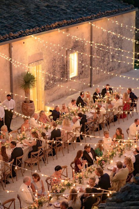 Wedding Reception Italy, Wedding Venues Sicily, South Italy Wedding, Italy Style Wedding, Wedding Venue Portugal, Sicily Italy Wedding, Lake Como Wedding Reception, Portugal Wedding Ideas, Boho Chic Wedding Reception