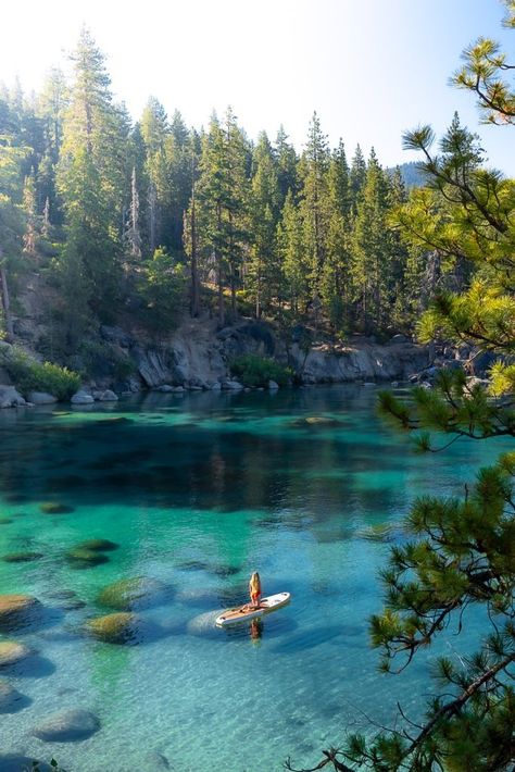 Are you dreaming of the crystal clear, bright blue waters of Lake Tahoe? This 2 day Lake Tahoe Summer Itinerary has everything you need to plan your dream trip! Lake Tahoe Aesthetic Summer, Lake Tahoe Aesthetic, Lake Tahoe Itinerary, Tahoe Photography, Lake Tahoe Beach, Lake Tahoe Trip, Lake Tahoe Summer, Western America, Tahoe Lake