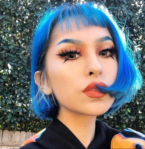 Bulma Makeup, Power Makeup, Walking Aesthetic, Looking Like A Snack, Style Bob, Hair Spring, Eternal Sunshine Of The Spotless Mind, Make Up Face, Scary Cute