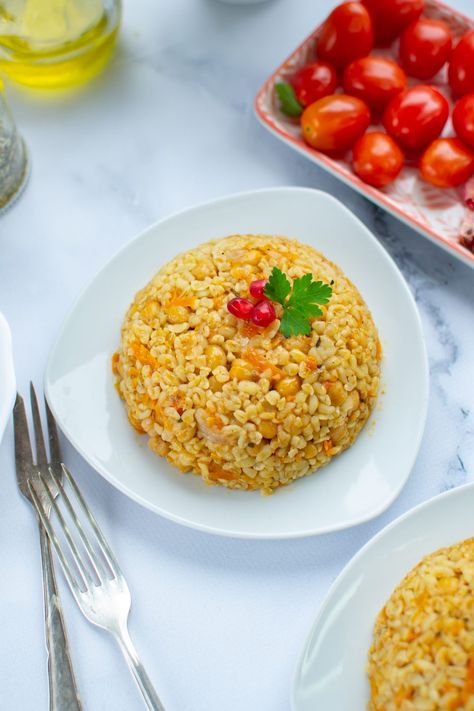 Turkish Bulgur Pilaf Alternative To Rice, Bulgur Pilaf, Pilaf Recipe, Pilaf Recipes, Cracked Wheat, Easy Mediterranean Diet Recipes, Healthy Side Dish, Mediterranean Diet Plan, Turkish Kitchen