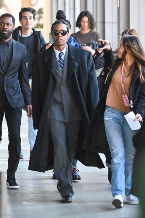 ASAP rocky court fit Asap Rocky Best Outfits, Asap Rocky Drip, Asap Rocky In Suit, Asap Rocky Fashion Aesthetic, Asap Rocky Suit Outfit, Asap Rocky Trench Coat, Asap Rocky Formal Outfits, Asap Rocky Outfits Style, Rappers In Suits