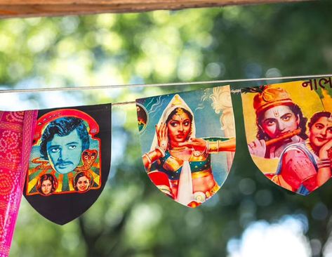 Bollywood Party Decor Vintage Bollywood Banner Diwali Party - Etsy New Zealand Bollywood Retro Theme Party Decoration, Bollywood Theme Party Decoration, Retro Theme Party Decoration, Retro Bollywood Theme, Bollywood Party Decorations, Arabian Theme Party, Bollywood Birthday, Indian Party Themes, Retro Theme Party