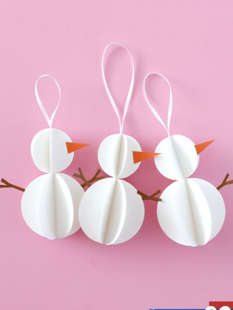 Paper Snowman, Homemade Christmas Tree, Easter Tree Ornaments, Easter Egg Tree, Easy Holidays Crafts, Paper Christmas Decorations, Diy Ornaments, Craft Punches, Christmas Tree Crafts