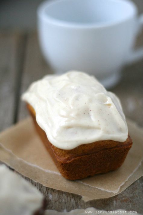 Mini Pumpkin Loaves with Cinnamon Cream Cheese Frosting {Lauren's Latest} Mini Pumpkin Bread, Pumpkin Loaves, Laurens Latest, Mini Breads, Pumpkin Bread With Cream Cheese, Bread With Cream Cheese, Pumpkin Gingerbread, Mini Loaves, Bread Loaves