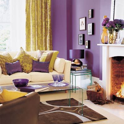 Editors' Picks: Our Favorite Colorful Living Rooms - This Old House Deco Violet, Purple Living Room, Purple Curtains, Purple Rooms, Bad Inspiration, Living Room Decor Colors, Trendy Living Rooms, Room Color Schemes, Purple Walls