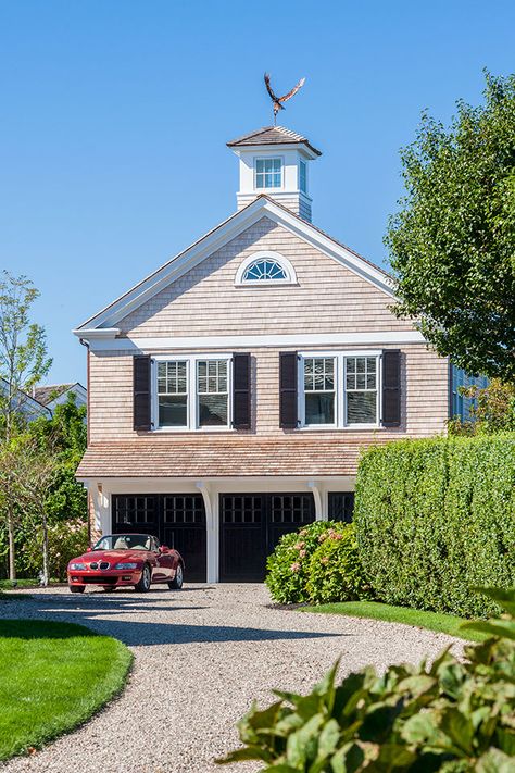 Coastal Home Design, New England Style Homes, Shingle House, Scope Of Work, Garage Guest House, Carriage House Plans, Gold Living, Shingle Style Homes, Beach House Exterior