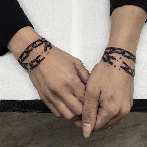 Chain Wrist Tattoo, Chain Tattoos, Break The Chain, Tattoo On Wrist, Chain Tattoo, Ancient Tattoo, Elements Tattoo, Wrist Tattoo, Broken Chain