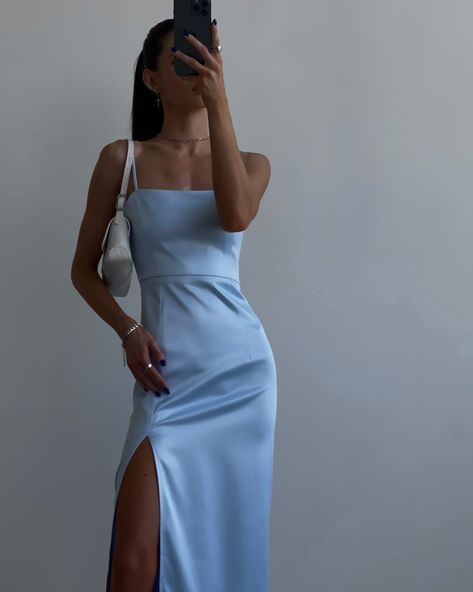 Light Blue Simple Dress, Blue Dress Simple, Light Blue Dress Formal, Ice Blue Dress, Summer Prom Dress, Satin Outfit, Light Blue Bridesmaid, Pale Blue Dresses, Silk Summer Dress