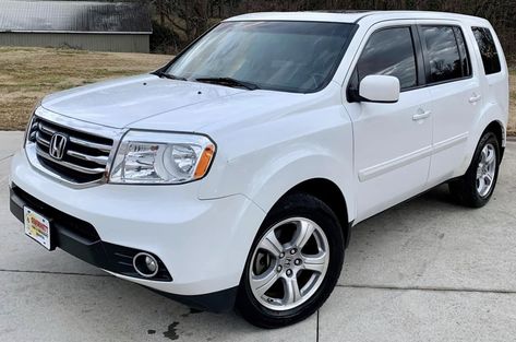 White Honda Pilot, Honda Pilot Aesthetic, 2014 Honda Pilot, Pilot Car, Honda Pilot 2016, Honda Cars, Prayer Board, Honda Pilot, Pretty Cars