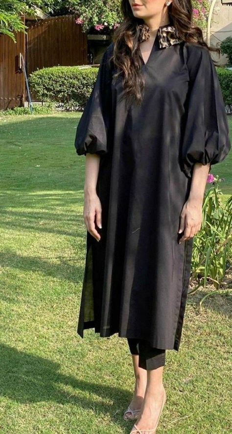 #summerdressdesign #dressdesign #pakistanidress #printeddress #frockdesign #dressdesigns #blackdress #blackdressdesigning #blacksuit #plaindress #shirtdesign #eiddress #eid2022 #fashion #shortfrock #mkfashion Asthetic Suit Designs, Frocks For Women Black, Stylish Cotton Kurti Designs, Tunic Designs For Women Western, Simple Party Dress Casual, Black Churidar Designs Party Wear, Black Kurta Outfit Women, Simple Pakistani Dresses Casual Summer, Pakistani Kurti Designs Casual Summer