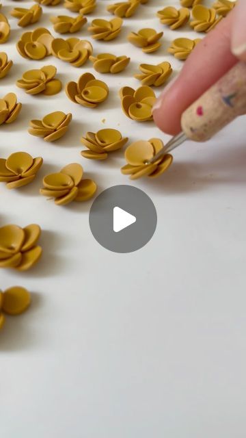 Bloom™️ on Instagram: "More petals 🌼🌼🌼
.
#madeinsouthafrica🇿🇦 #floralearrings #myfimo #fimoprofessional #madeincapetown #proudlysouthafrican🇿🇦 #trendyearrings" Online Group, Trendy Earrings, Crafting Ideas, Floral Earrings, Sustainable Living, Polymer Clay Jewelry, Clay Jewelry, Polymer Clay, Diy Projects