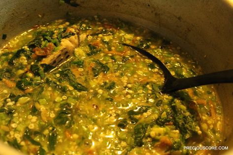 African Soups, Nigerian Soup, Okra Soup Recipe, Okra Soup, Okra Stew, African Recipes Nigerian Food, Caribbean Life, Vegetarian Barbecue, West African Food