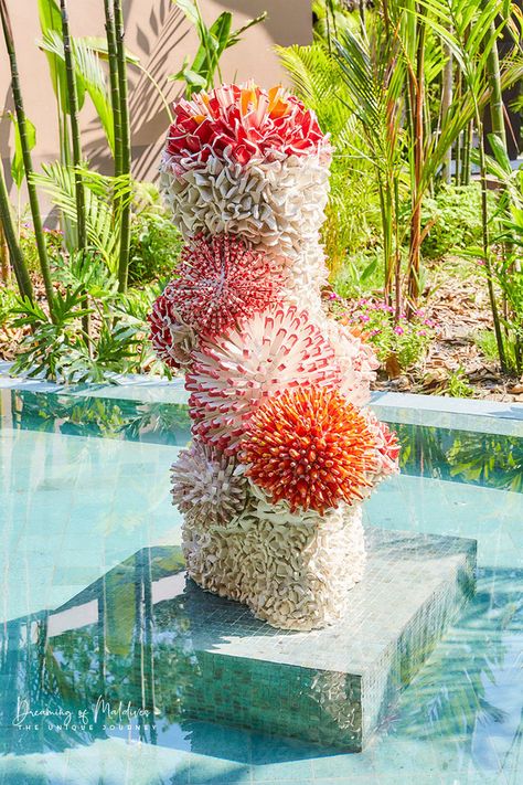 Joali Maldives Immersive Art Objects and Installations. Dreamy Inventory Joali Maldives, Coral Sculpture, Coral Art, Common Birds, Immersive Art, Ceramic Inspiration, Colossal Art, Wall Ornaments, Art Objects