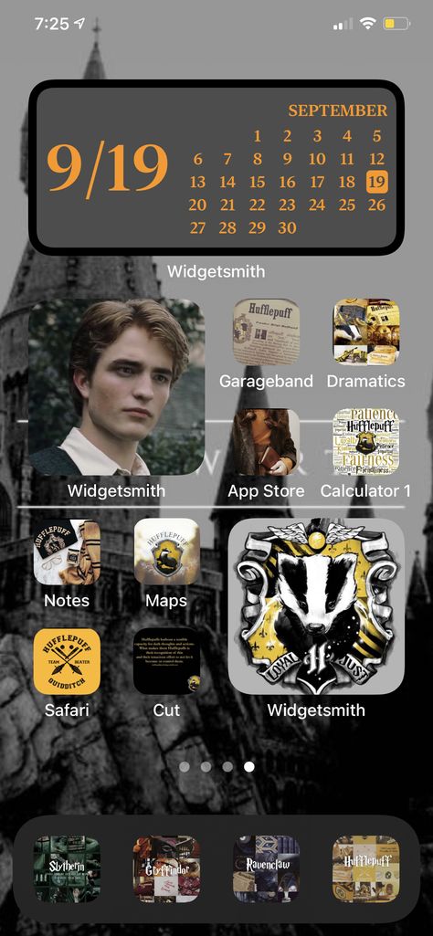 Screen Aesthetic, Widget Ideas, Garage Band, Homescreen Iphone, Movie Themes, Phone Organization, Iphone Screen, Ios Icon, Phone Screen