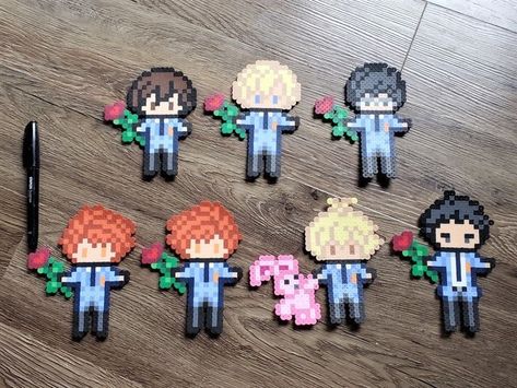 Tamaki Kyoya, Anime Perler, Melty Bead Designs, Hamma Beads Ideas, Easy Perler Bead Patterns, Pearl Beads Pattern, Perler Ideas, Perler Bead Templates, Diy Perler Bead Crafts