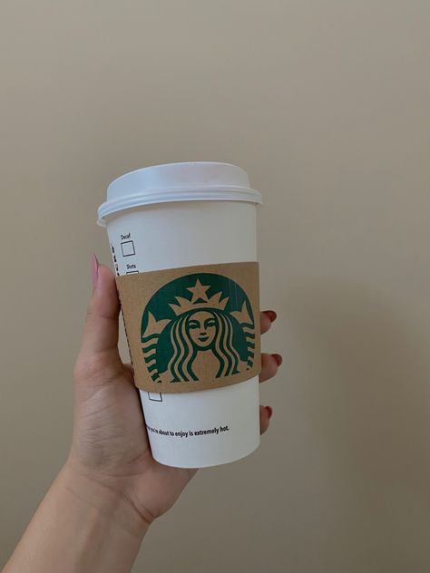 #coffee #starbucks #morning #caffein #coffeeaddict #nails #pinknails #pink #aesthetic #hands Holding Starbucks, Starbucks Morning, Aesthetic Hands, Cafe Artwork, Coffee In Hand, Coffee Starbucks, Starbucks Hot, Hand Holding, Starbucks Coffee