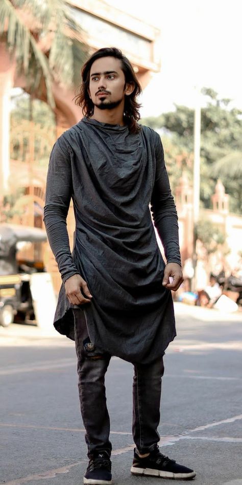 Man Dress Design, Man Dress, Urdu Words, Social Media Stars, Dress Design, Men Dress, Cute Wallpapers, Tik Tok, Designer Dresses