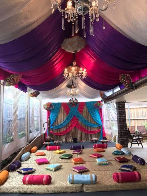 Desi Daru Party, Mehndi Marquee Decor, Punjabi Wedding House Decor, Mehndi Tent Decor, Moroccan Mehendi Decor, Indian Marquee Decor, Colourful Mendhi Decor, Outdoor Indian Wedding Decor Night, Moroccan Sangeet Decor