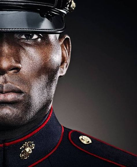 Man In Uniform, Robert Wilson, Military Photography, American Soldier, Environmental Portraits, Black Person, Military Photos, Us Marine, Blackpool