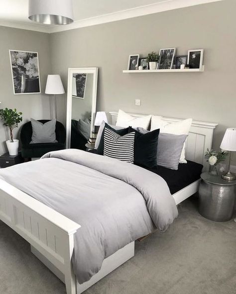 Bedroom Inspiration Grey, White Bedroom Design, Grey Bedroom Decor, White Bedroom Decor, Hiasan Bilik Tidur, Bedroom Trends, Gray Walls, Grey Room, Inspire Me Home Decor