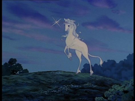 The Last Unicorn Movie, Unicorn Graphic, Arte Peculiar, Last Unicorn, Mazzy Star, The Last Unicorn, Unicorn Wallpaper, Unicorn Art, Fairytale Art