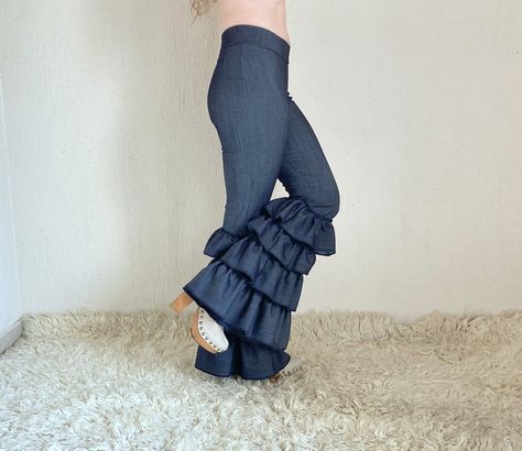 Ruffle Jeans, Beyoncé Concert, Bellbottom Pants, School Festival, Hippie Jeans, Most Comfortable Jeans, 70s Clothing, Leggings Plus Size, Fashion 70s