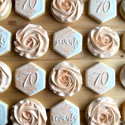 Rose Gold Birthday Cookies, 70th Birthday Cookies Mom, Rose Gold Decorated Cookies, 70 Birthday Cookies Decorated, Rose Gold Royal Icing, Rose Gold Cookies Decorated, Flower Birthday Cookies, Rose Gold Cookies, Rose Gold 40th Birthday Cookies