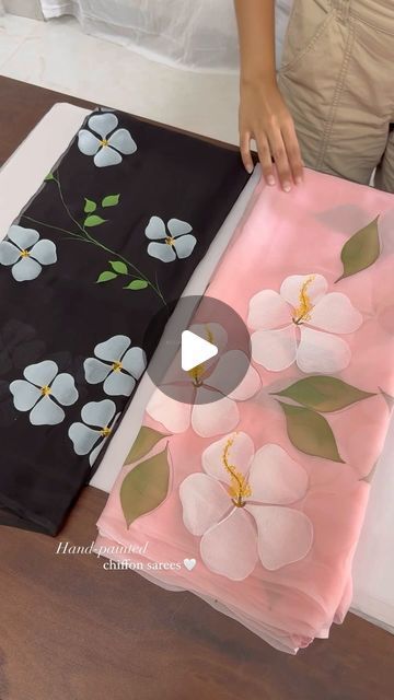 Hand Painted Sarees Floral, Saree Painting Designs, Wish You Happy Birthday, Saree Painting, Fabric Painting Techniques, Saree Floral, Floral Saree, Hand Painted Sarees, Painting Designs