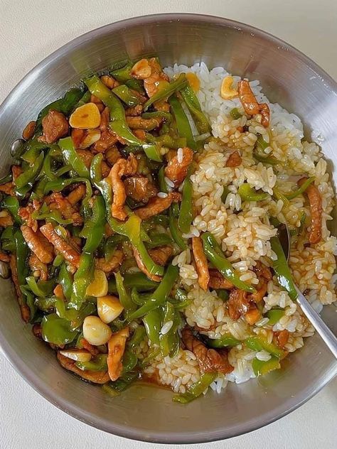 Healthy Food Menu, Healthy Food Inspiration, Healthy Food Dishes, Makanan Diet, Tasty Foods, Healthy Food Motivation, Healthy Lifestyle Food, Lunch Recipes Healthy, Food Recepie