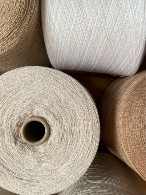 Fabric Photography, Wool Textures, Cashmere Fabric, Cashmere Color, Cashmere Yarn, Zadig And Voltaire, Cashmere Wool, Yarn Colors, Color Card